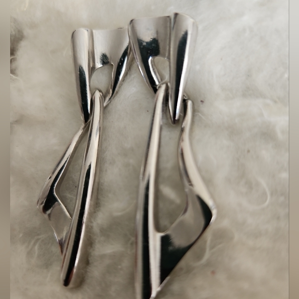 💜 Givenchy Dangle Silver Tone  Earrings Dangle Drop Style